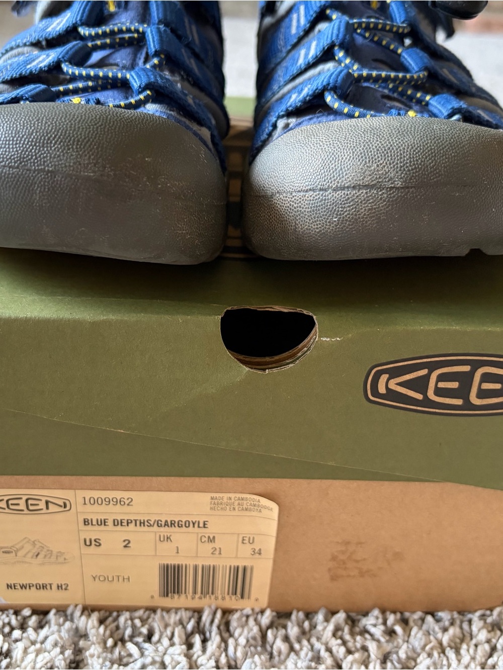 Keen Kids Newport H2 Shoes in Blue & Grey, size 2.